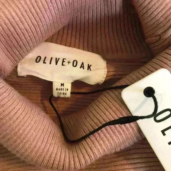 Olive & Oak NWT Turtleneck Ribbed Sweater Winter Blush Size M - Picture 5 of 6